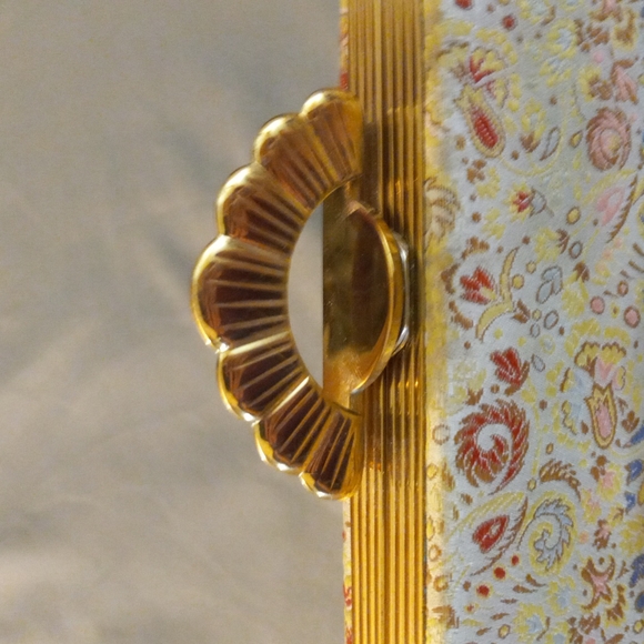 Evans Clutch with Fan Clasp - Picture 3 of 7